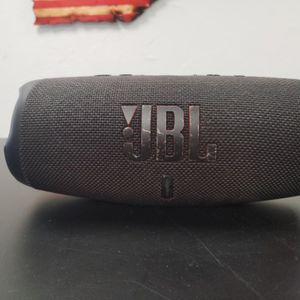 JBl charge 5