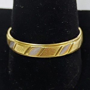 14kt Gold Ring Band