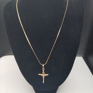  14kt yellow gold necklace w/cross