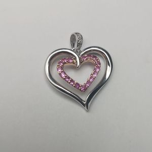  14kt white gold heart pendant w/ pink sapphire