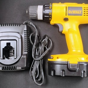Dewalt  DW929 18V Drill w/Battery+Charger 