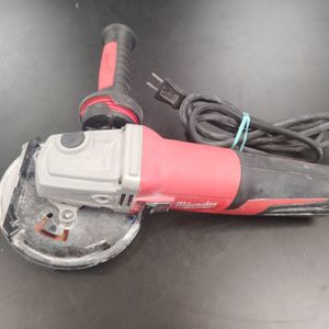 Milwaukee 6117-33D Grinder