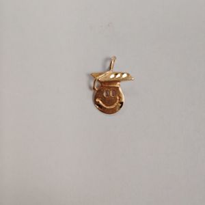  10kt Gold Graduation Smiley Face Pendant 