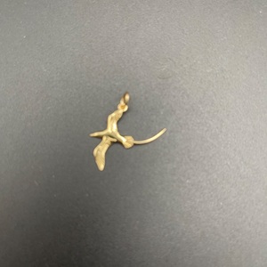  14kt yellow gold Bird or Dove Pendant 